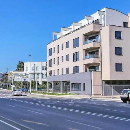 Apartments Perla With Free Parking Zadar Buitenkant foto
