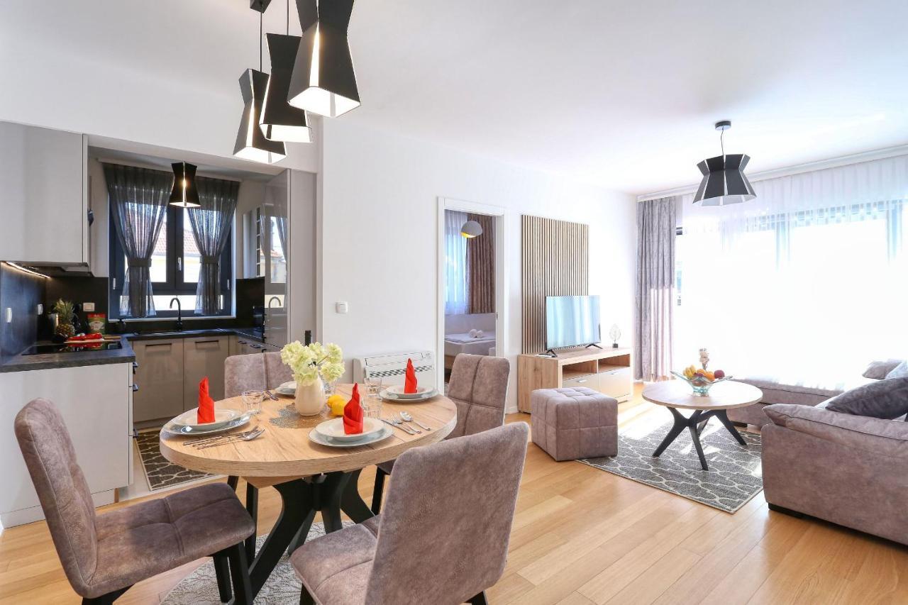 Apartments Perla With Free Parking Zadar Buitenkant foto