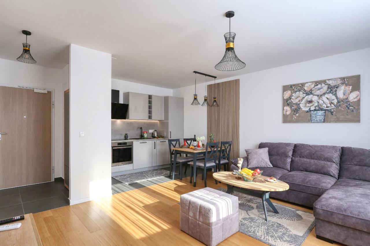 Apartments Perla With Free Parking Zadar Buitenkant foto
