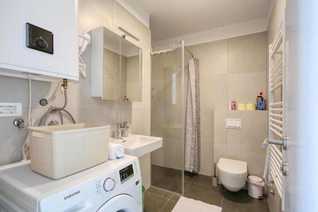 Apartments Perla With Free Parking Zadar Buitenkant foto