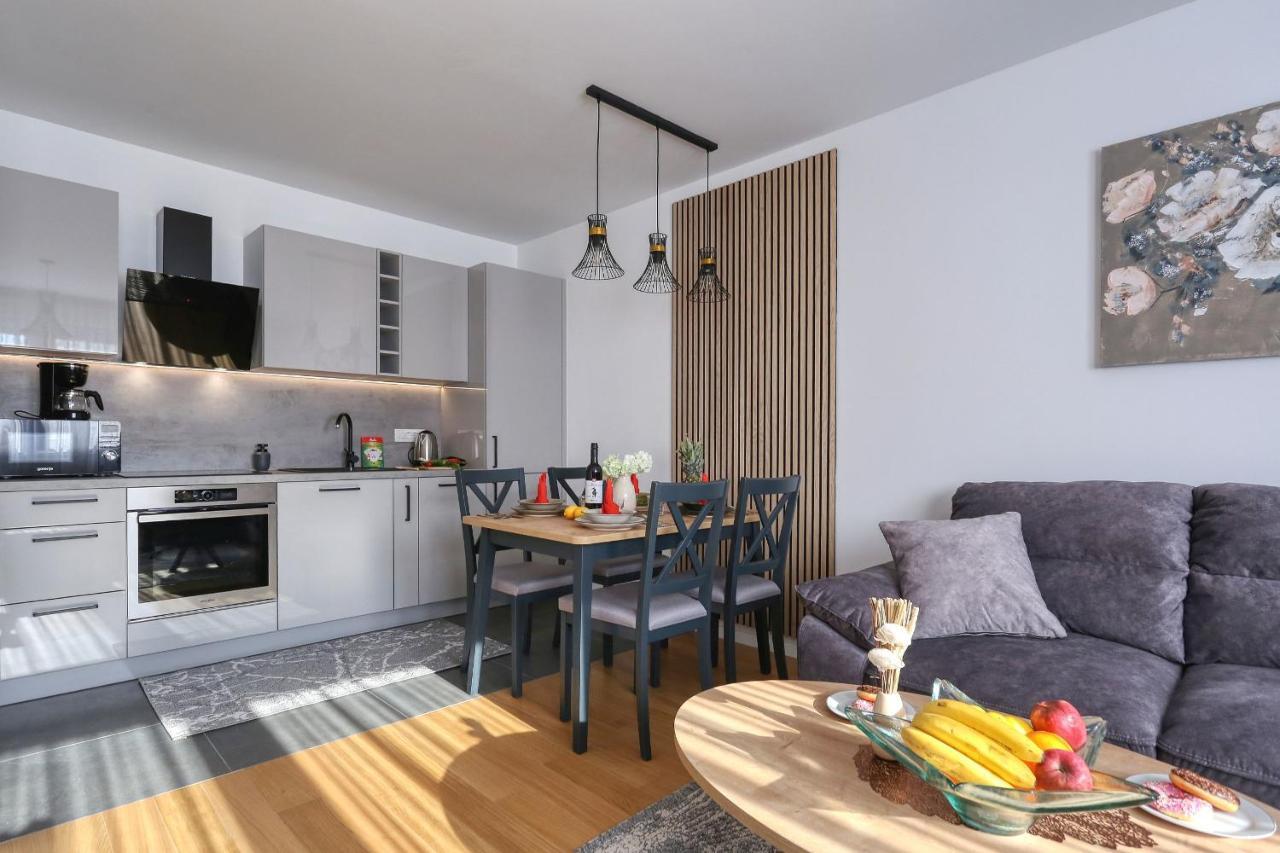 Apartments Perla With Free Parking Zadar Buitenkant foto
