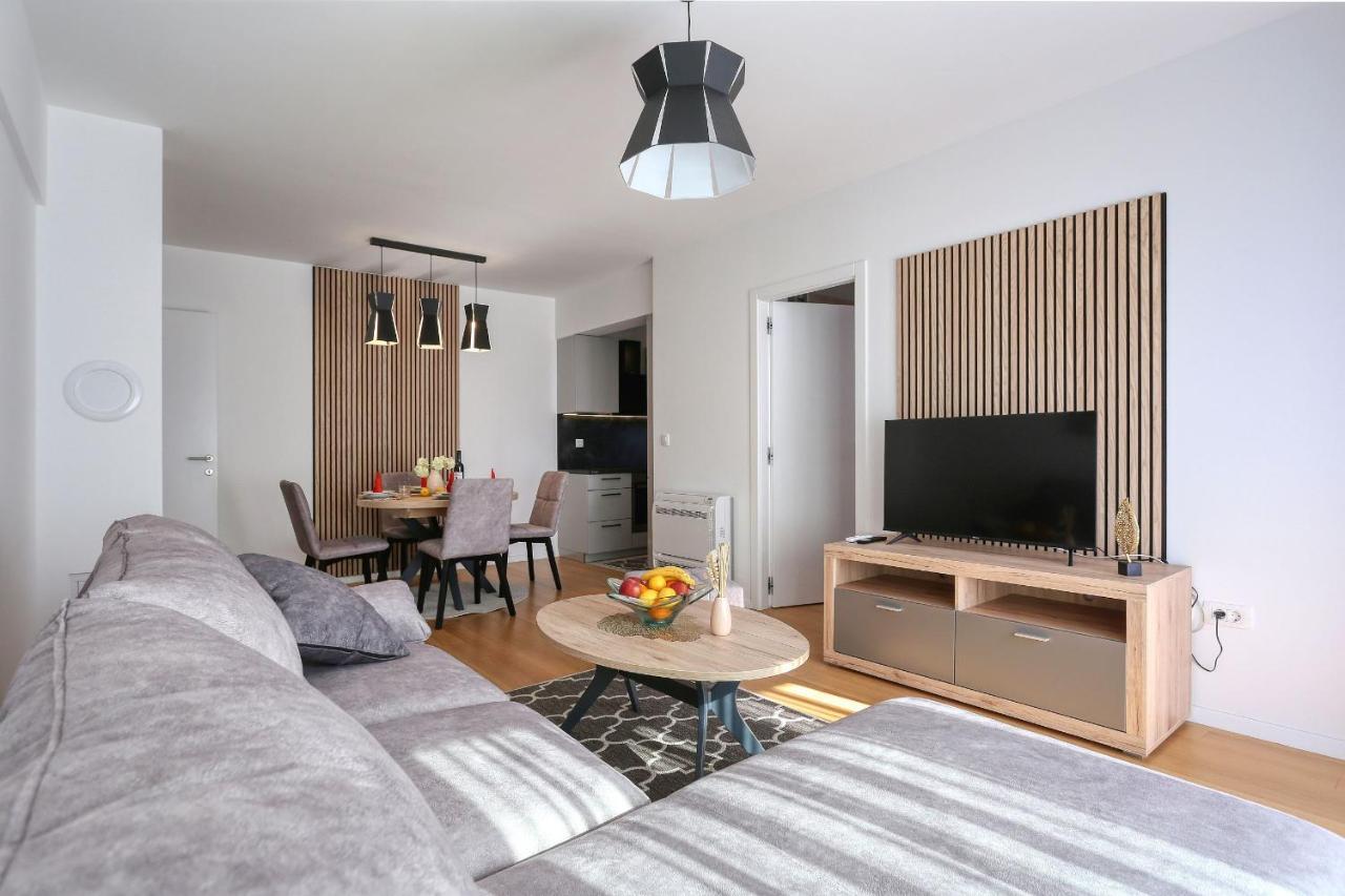 Apartments Perla With Free Parking Zadar Buitenkant foto