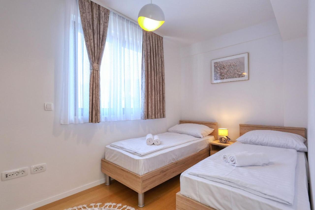 Apartments Perla With Free Parking Zadar Buitenkant foto